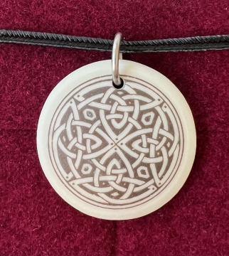 Necklace Pendant Knotwork (Round)